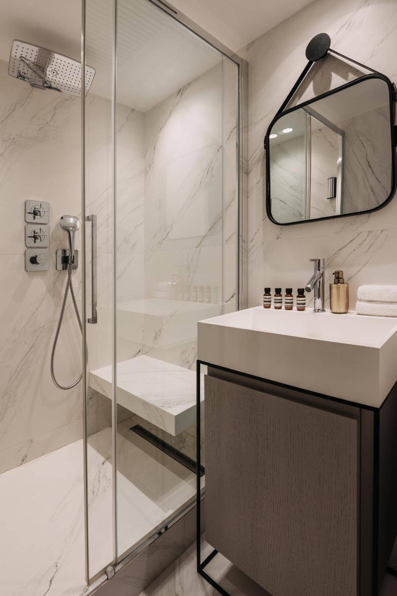 Highstay - Luxury Serviced Apartments - Louvre-Rivoli ปารีส ภายนอก รูปภาพ