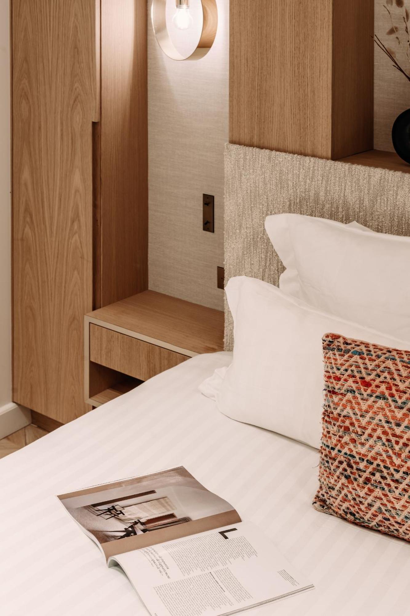 Highstay - Luxury Serviced Apartments - Louvre-Rivoli ปารีส ภายนอก รูปภาพ