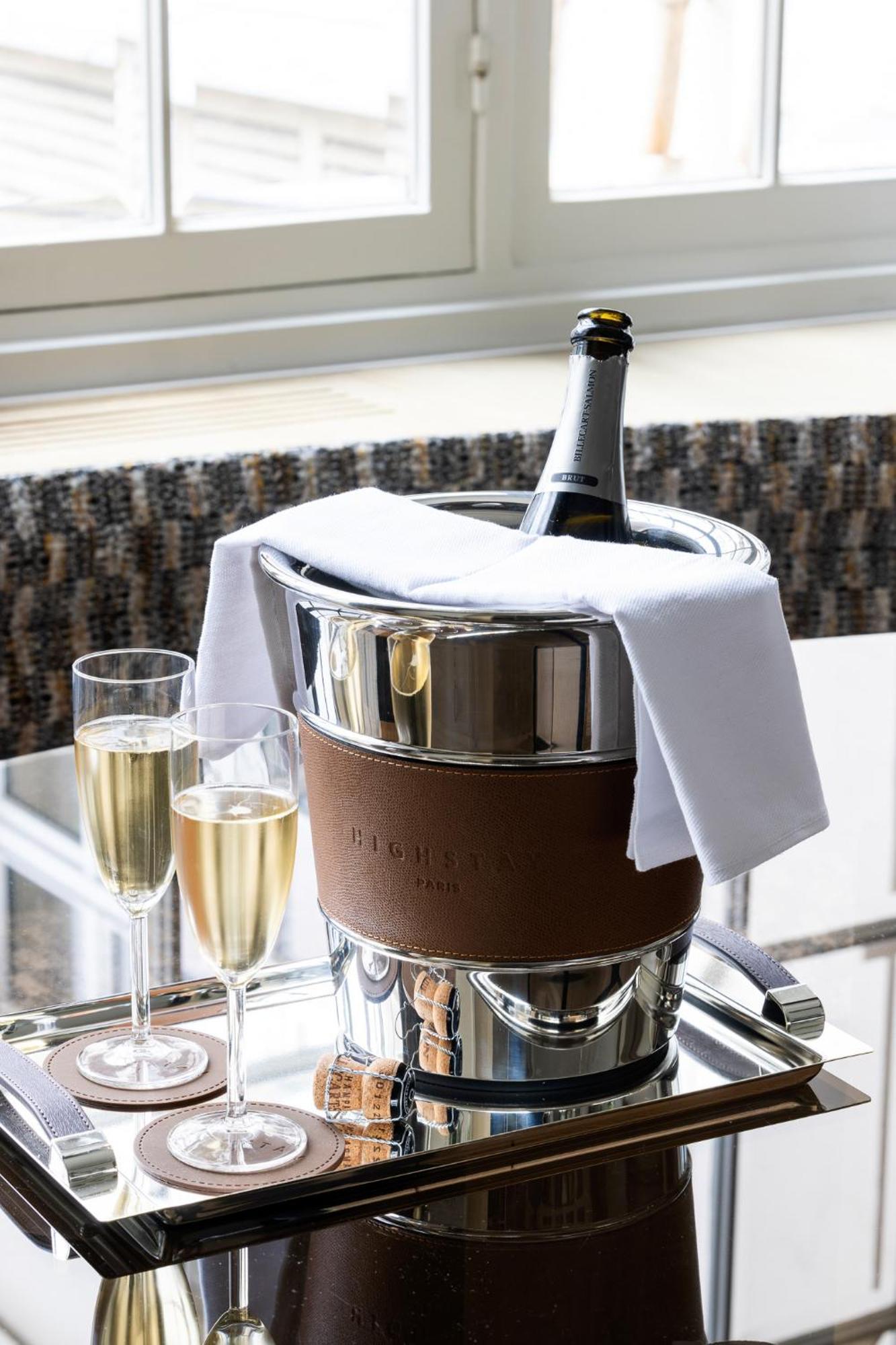 Highstay - Luxury Serviced Apartments - Louvre-Rivoli ปารีส ภายนอก รูปภาพ